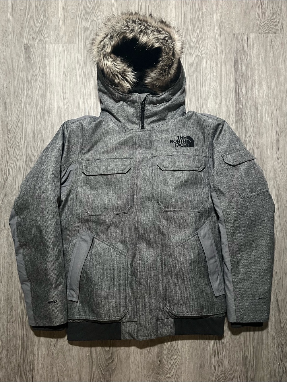 The Northface Gotham, Goose down jacket men’s medium gray parka faux fur hooded